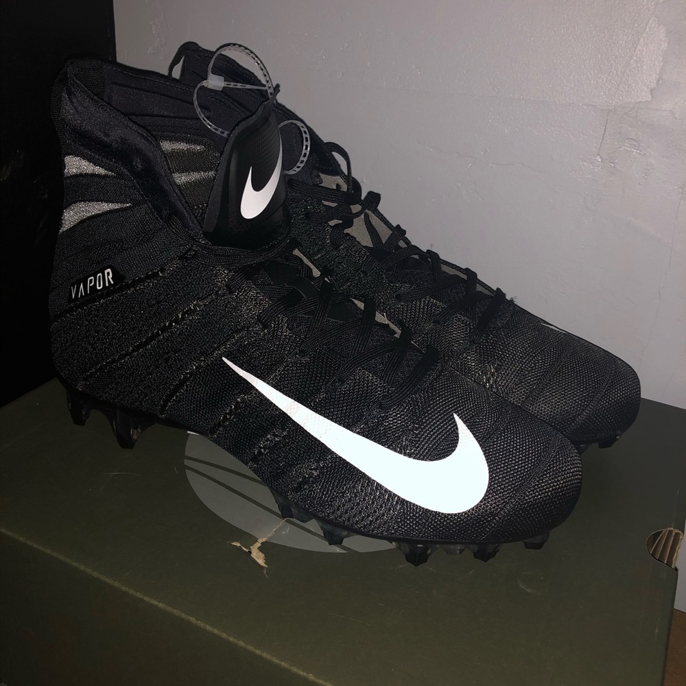 Nike Untouchable 3 Elite Flyknit Mens 10 Football